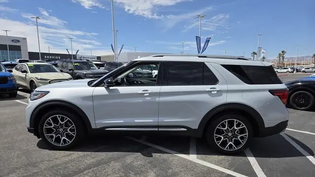 2025 Ford Explorer Platinum