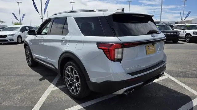2025 Ford Explorer Platinum