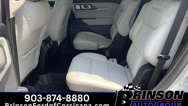 2025 Ford Explorer Platinum