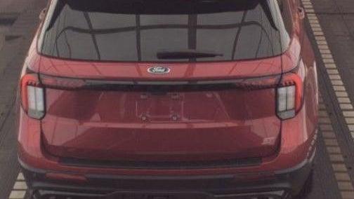 2025 Ford Explorer ST
