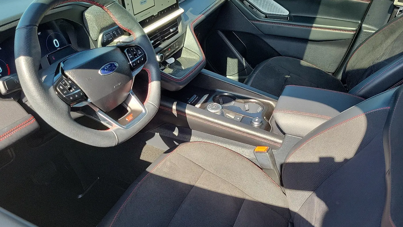2025 Ford Explorer ST