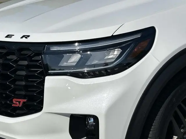 2025 Ford Explorer - $42,250