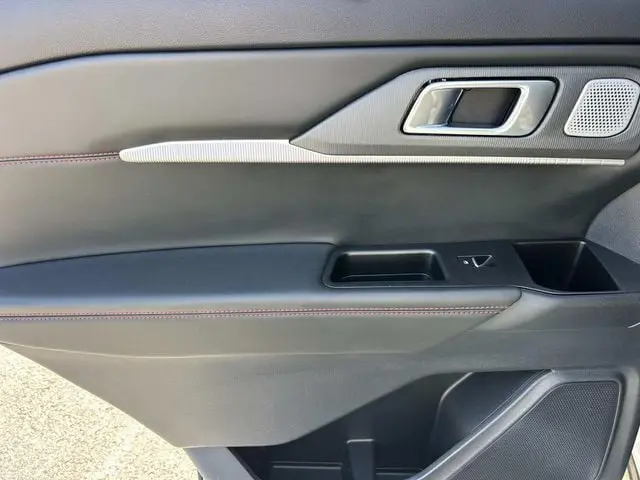 2025 Ford Explorer - $42,250