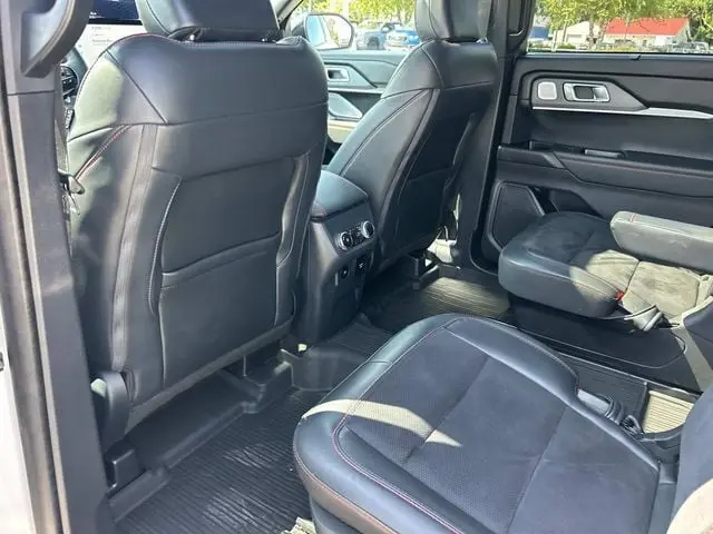 2025 Ford Explorer - $42,250