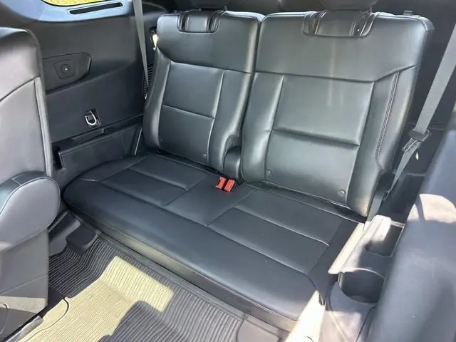 2025 Ford Explorer - $42,250