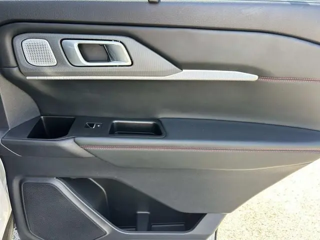2025 Ford Explorer - $42,250