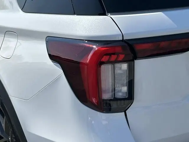 2025 Ford Explorer - $42,250