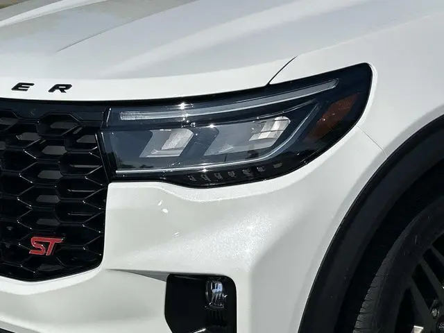 2025 Ford Explorer - $41,989