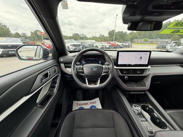 2025 Ford Explorer - $47,988