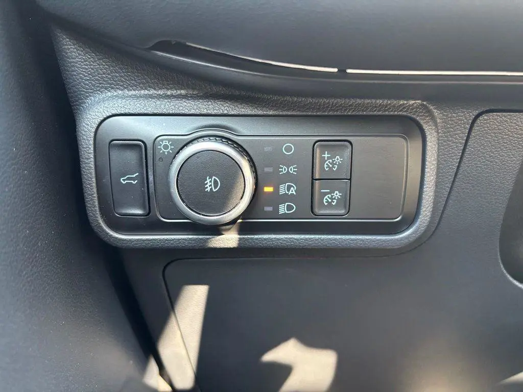 2025 Ford Explorer - $44,995