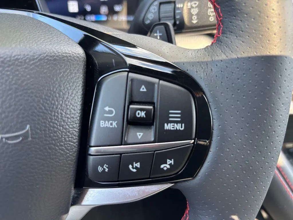 2025 Ford Explorer - $44,995