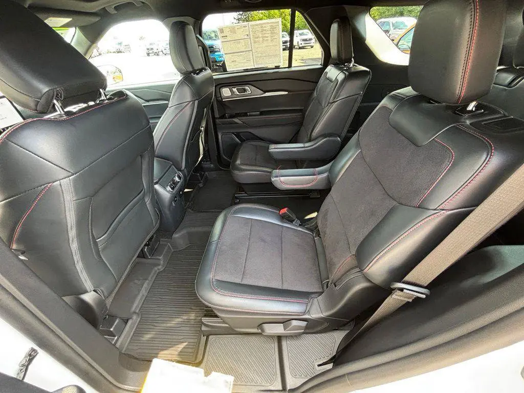 2025 Ford Explorer - $44,995
