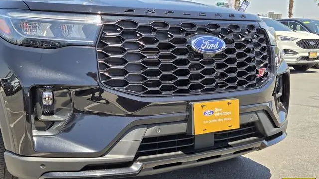 2025 Ford Explorer ST