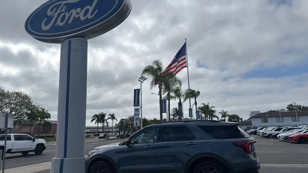 2025 Ford Explorer ST