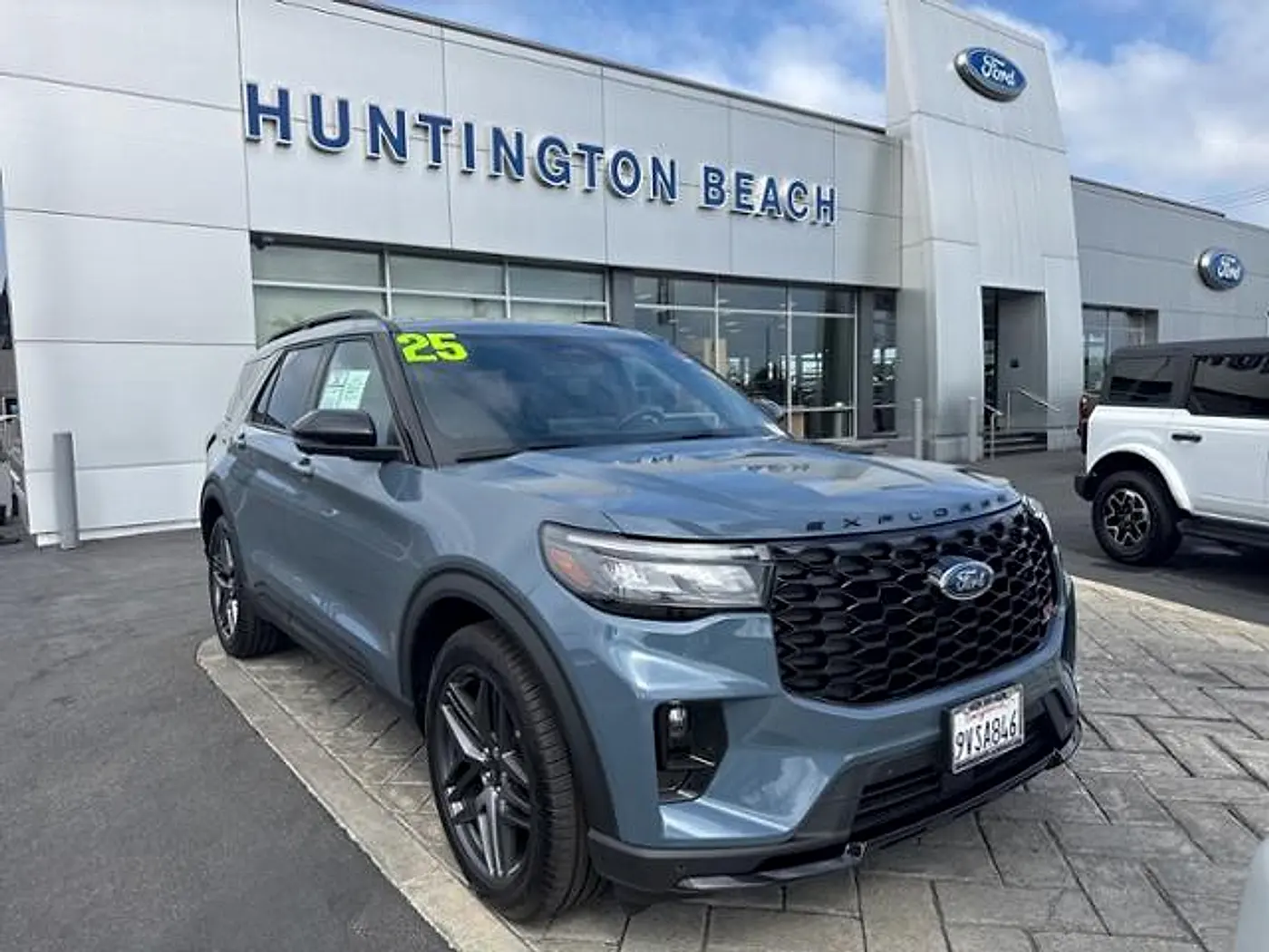2025 Ford Explorer - $49,990