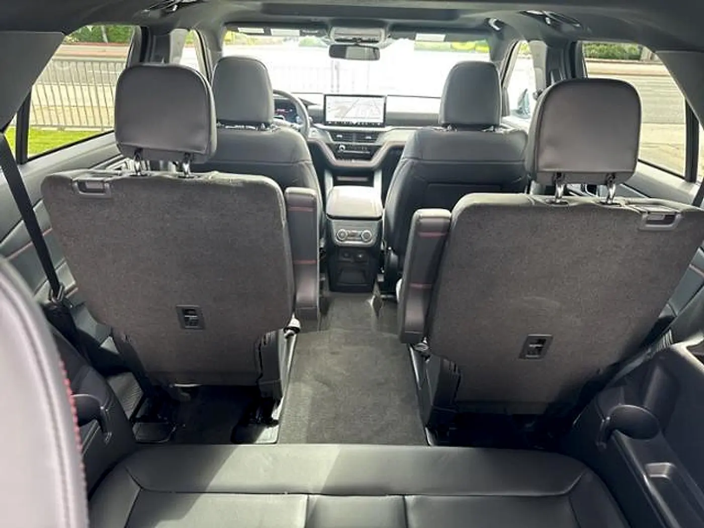 2025 Ford Explorer - $49,990
