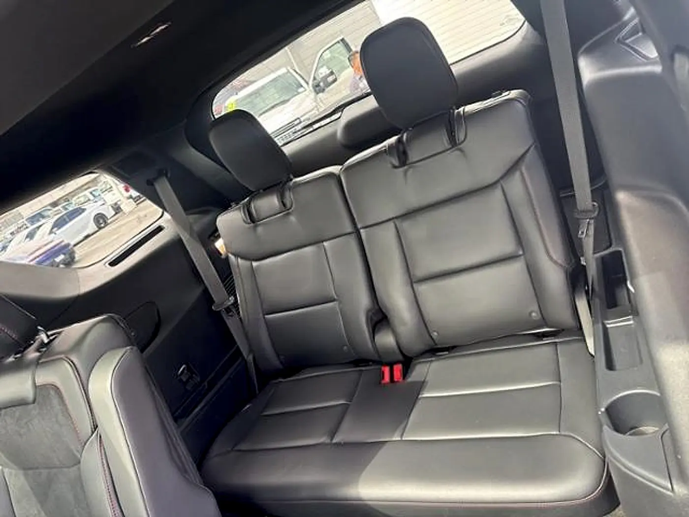 2025 Ford Explorer - $49,990