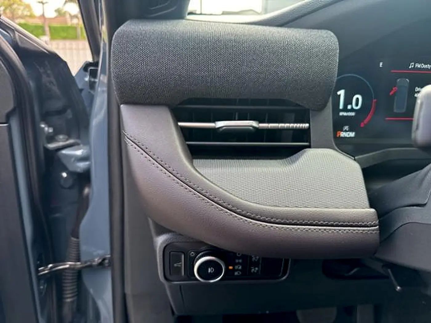 2025 Ford Explorer - $49,990