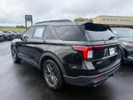 2025 Explorer Thumbnail 28