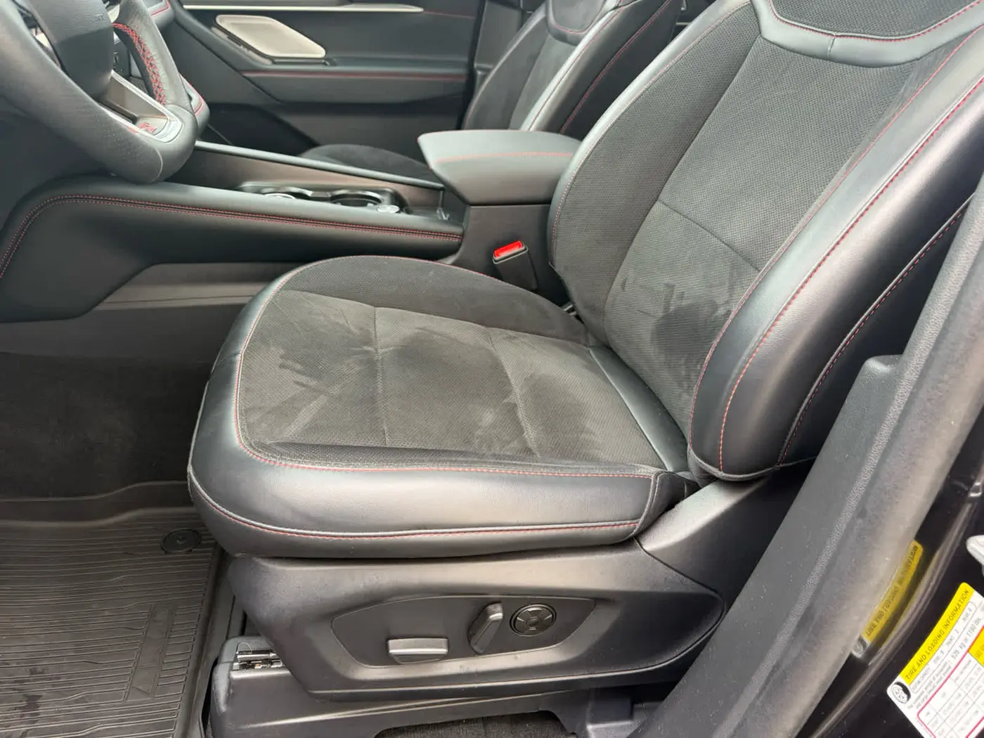 2025 Ford Explorer - $49,910