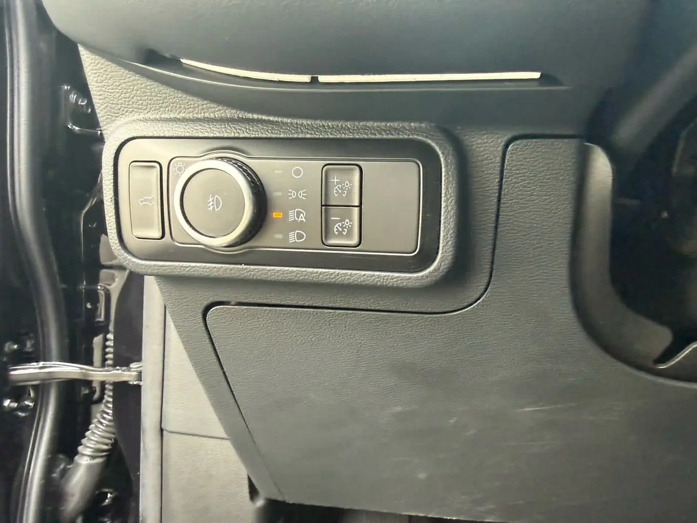 2025 Ford Explorer - $49,910