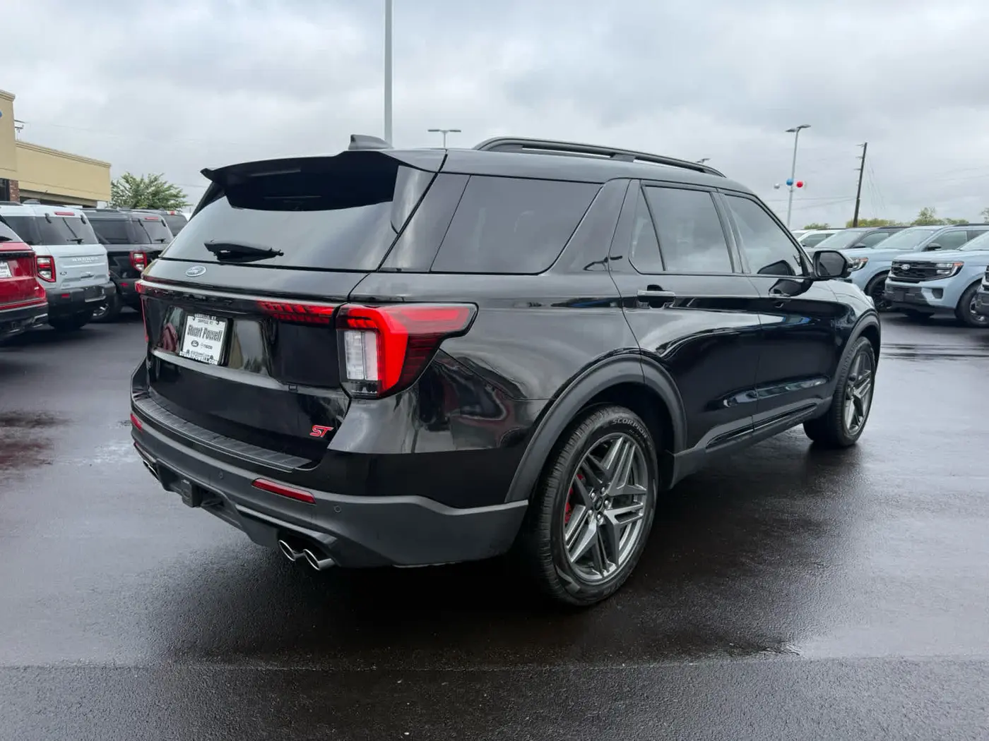 2025 Ford Explorer - $49,910
