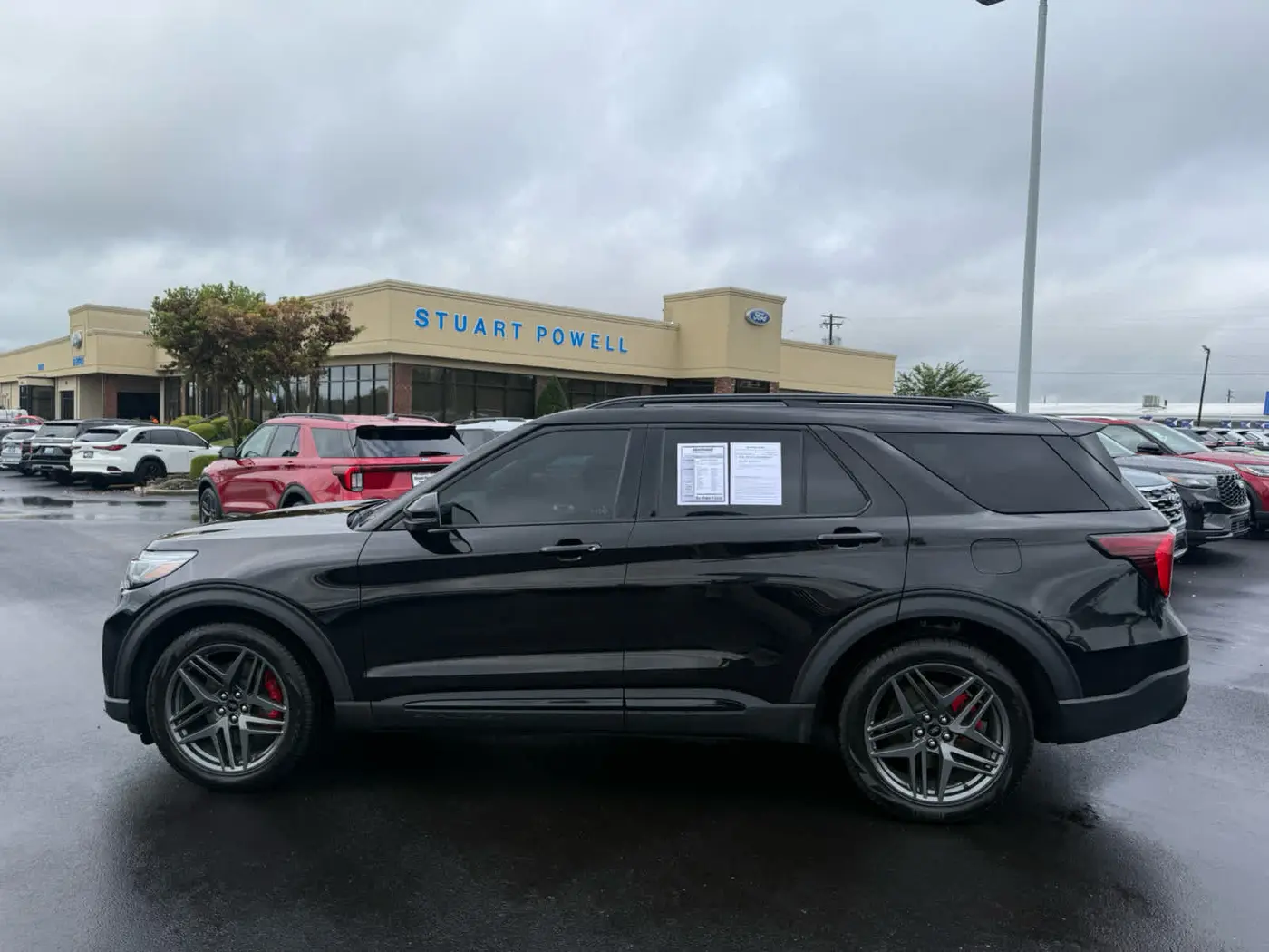 2025 Ford Explorer - $49,910