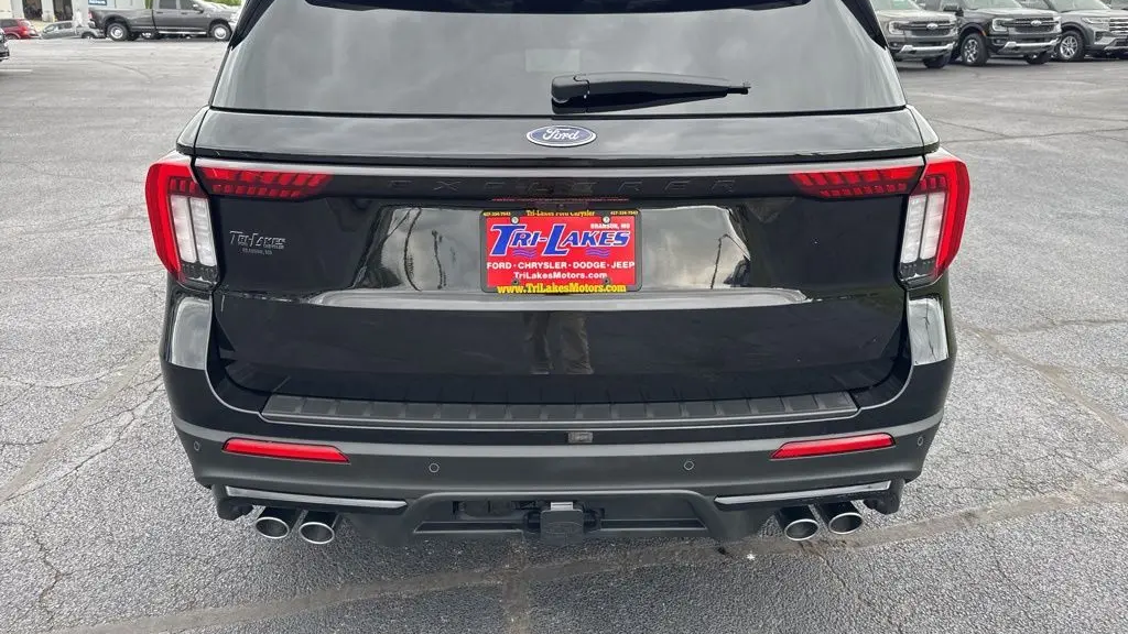 2025 Ford Explorer ST