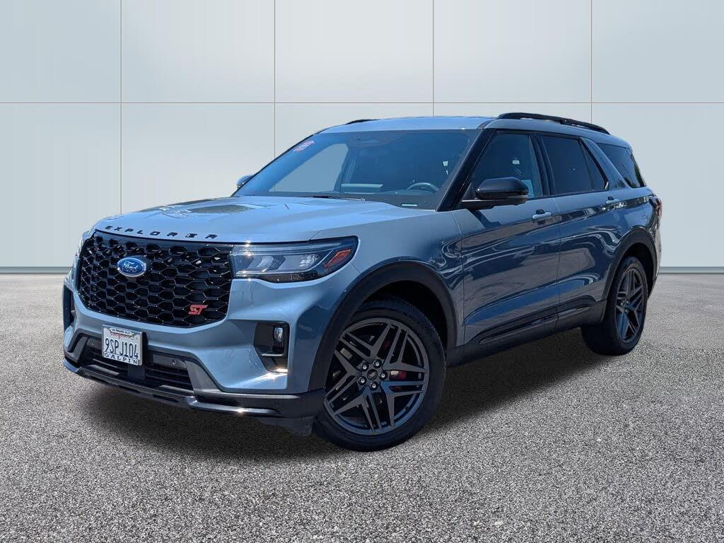2025 Ford Explorer - $48,575