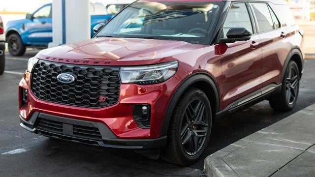 2025 Ford Explorer ST