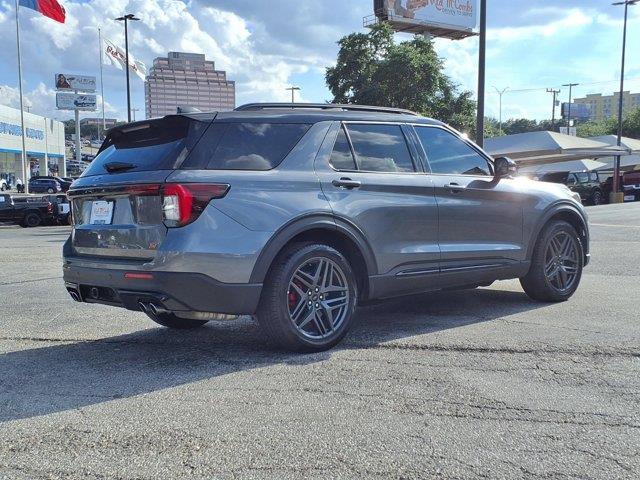2025 Ford Explorer - $45,000