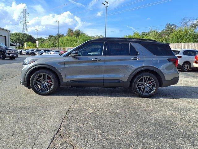 2025 Ford Explorer - $45,000