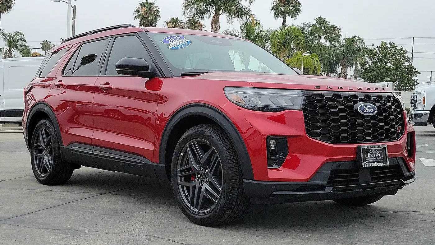 2025 Ford Explorer ST