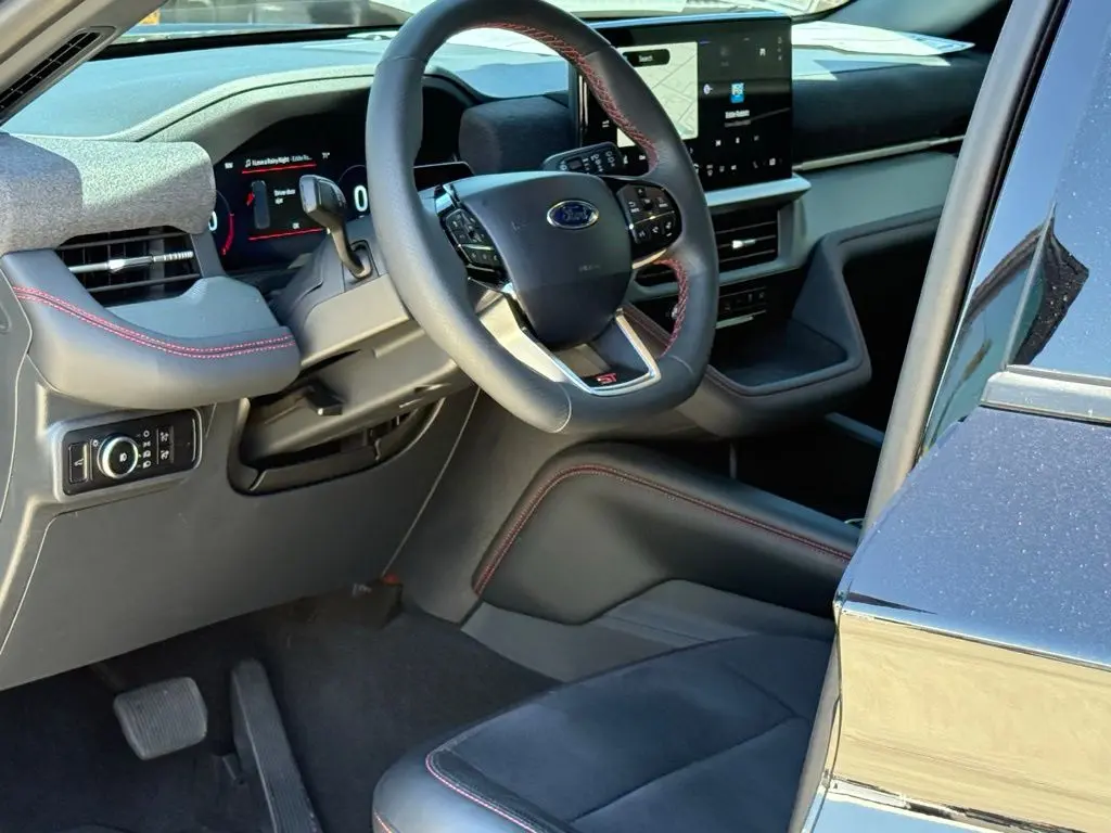 2026 Ford Explorer - $52,589