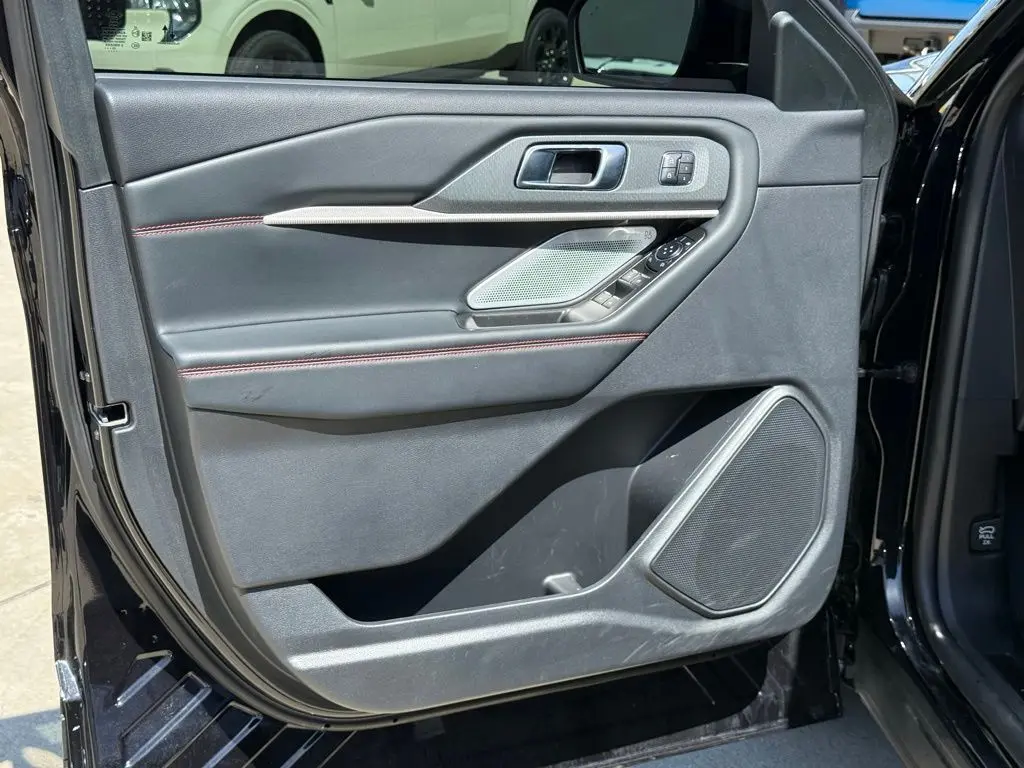 2026 Ford Explorer - $52,589