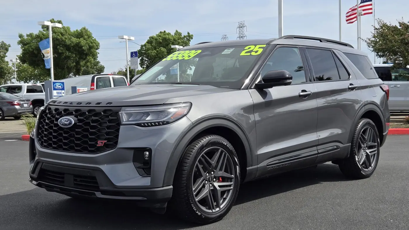 2025 Ford Explorer ST