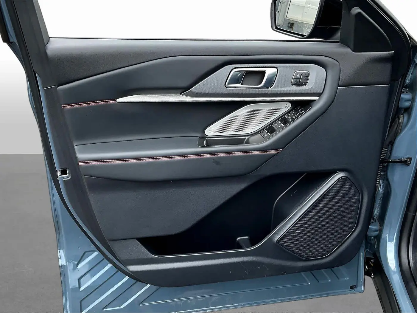 2025 Ford Explorer - $44,996