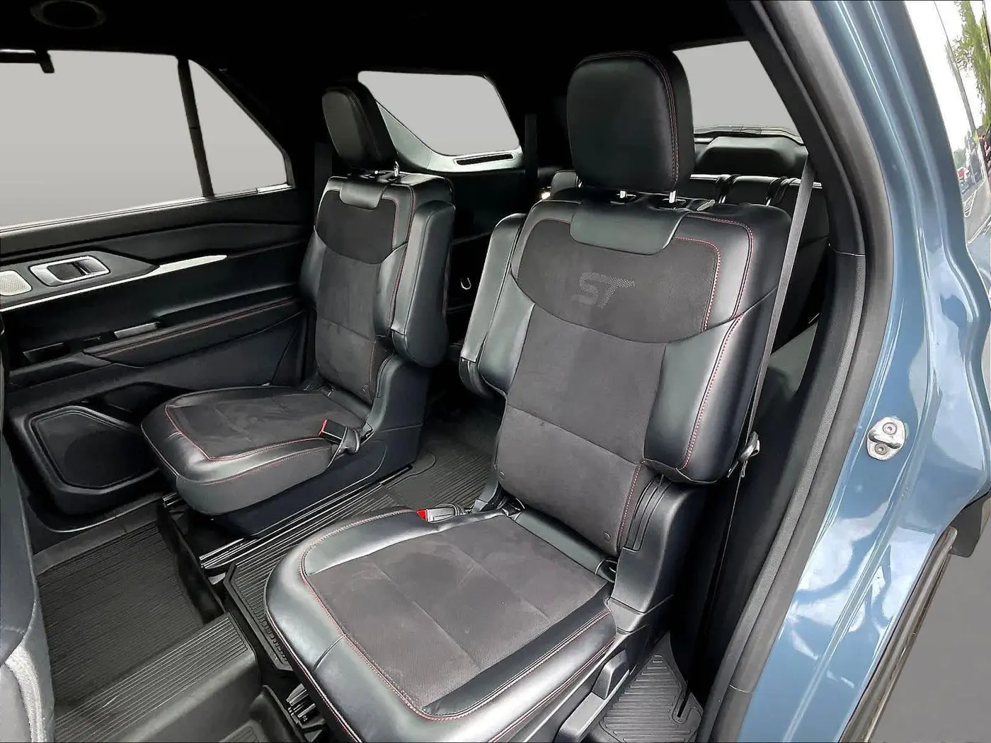 2025 Ford Explorer - $44,996