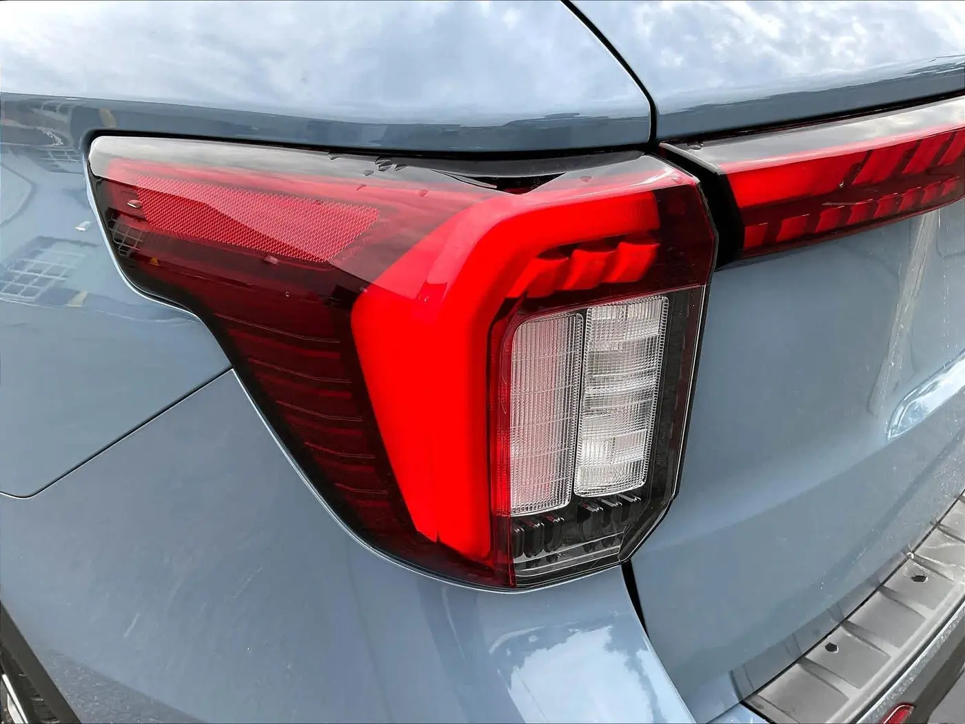 2025 Ford Explorer - $44,996