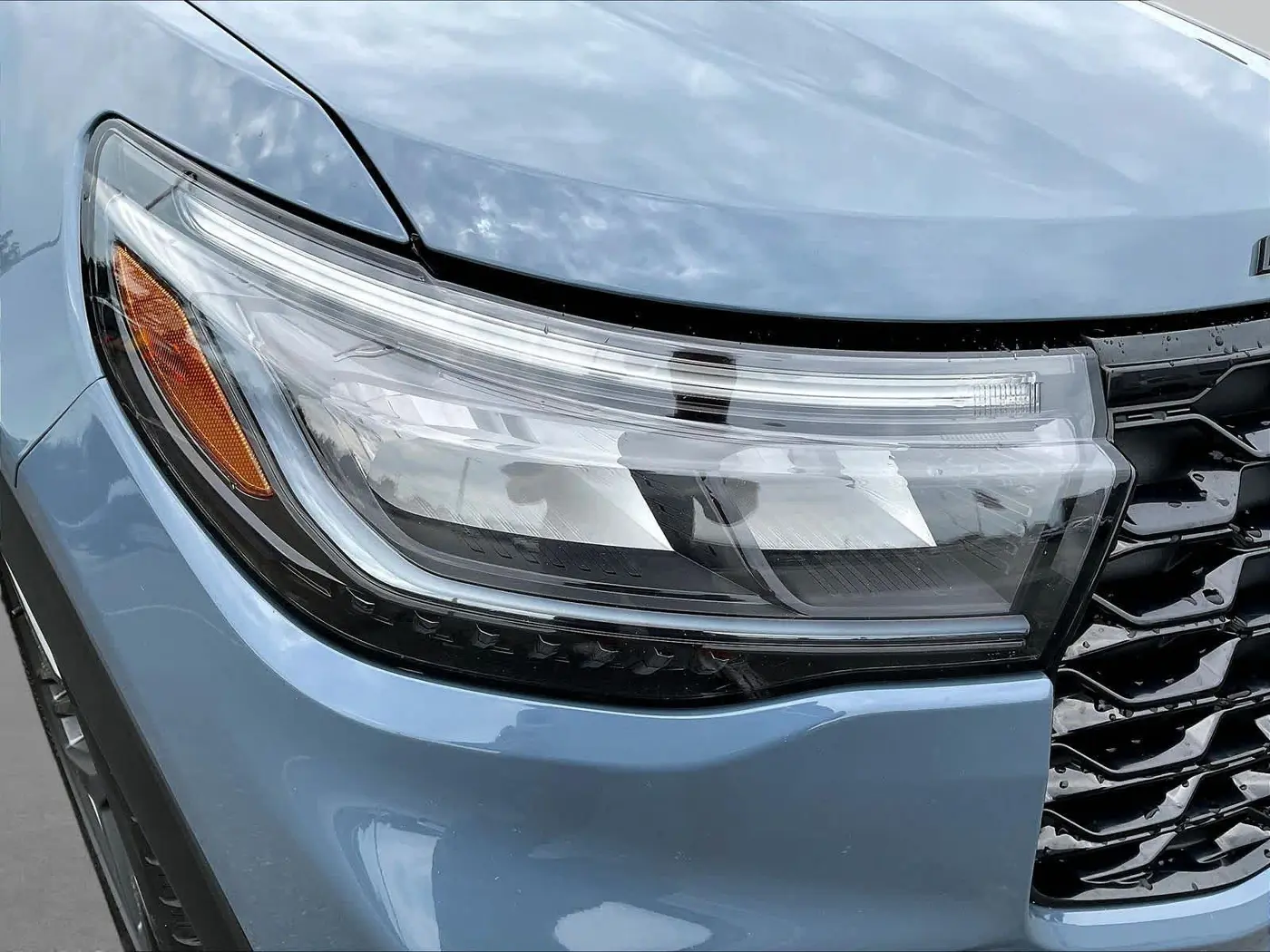 2025 Ford Explorer - $44,996