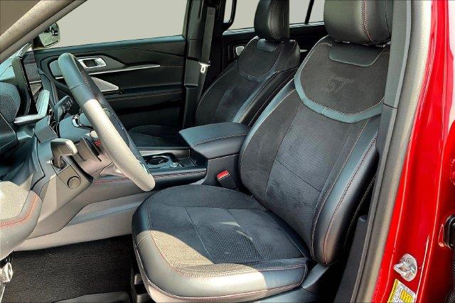 2025 Ford Explorer - $48,332