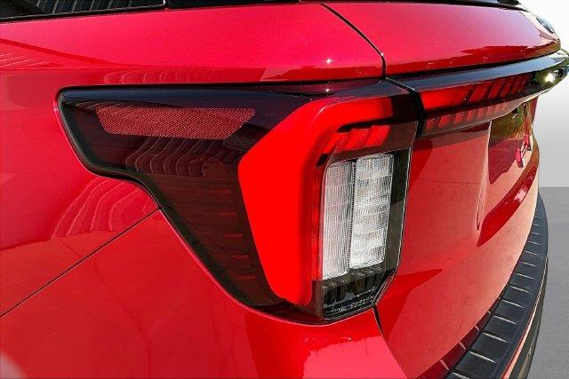 2025 Ford Explorer - $48,332