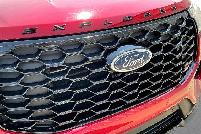 2025 Ford Explorer - $48,332