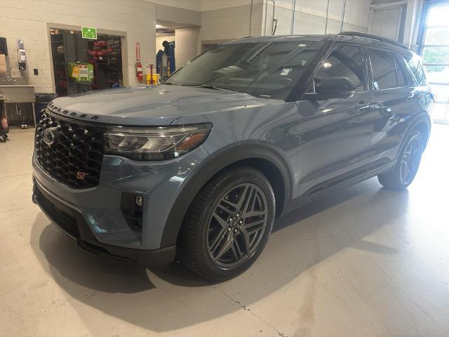2025 Ford Explorer - $49,880