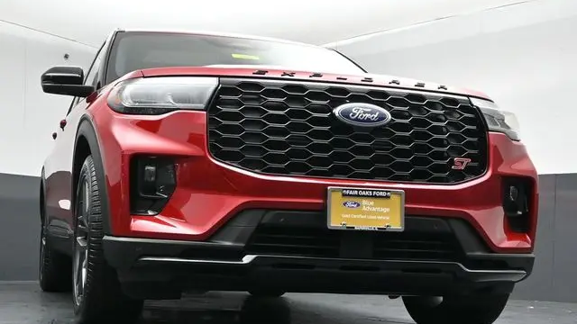 2025 Ford Explorer ST