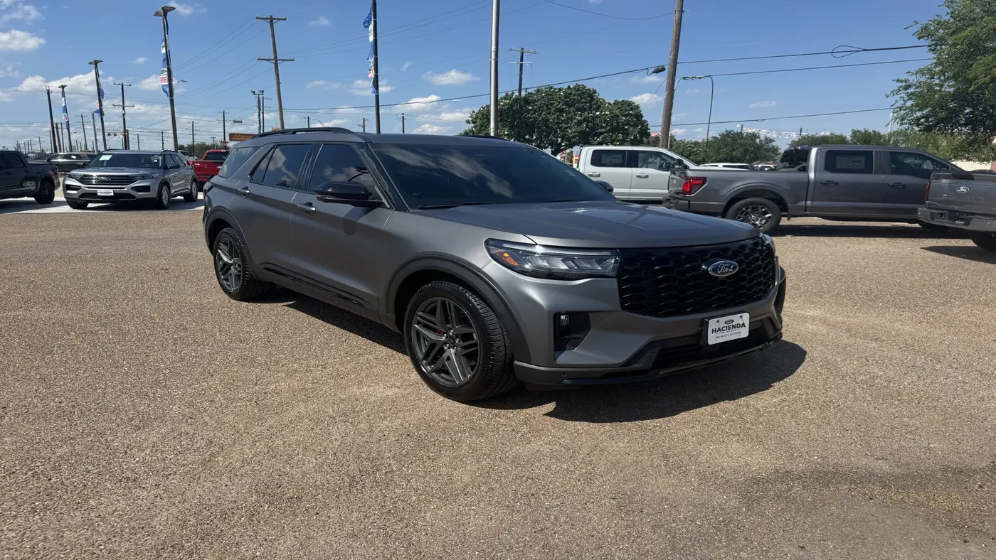 2025 Ford Explorer ST