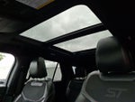 2025 Explorer Thumbnail 16