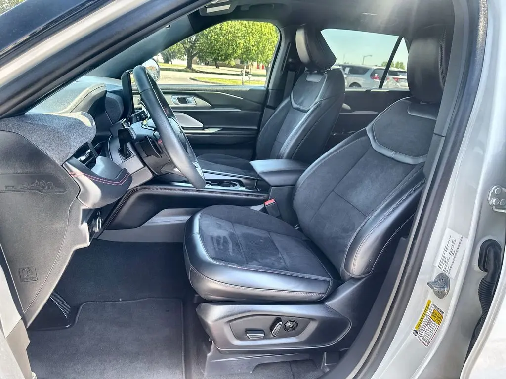2025 Ford Explorer - $50,398