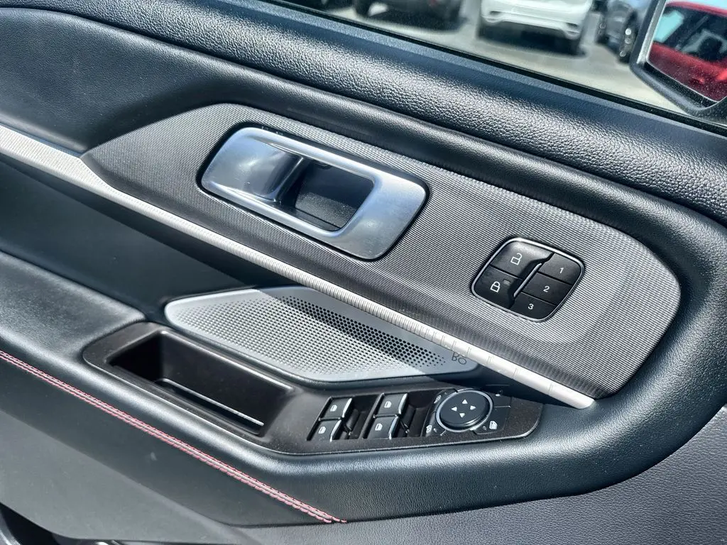 2025 Ford Explorer - $50,398
