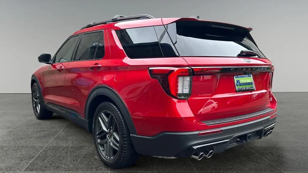 2025 Ford Explorer ST